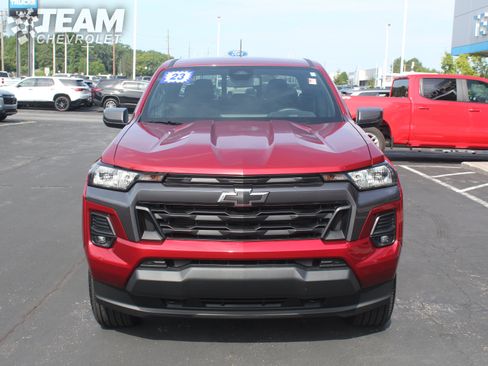 Used 2023 Chevrolet Colorado LT w/ LT Convenience Package II AWD/4WD image 9