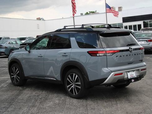 Certified 2024 Nissan Pathfinder Platinum AWD/4WD image 3