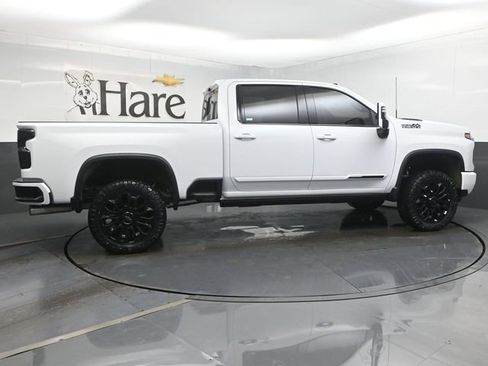 New 2026 Chevrolet Silverado 2500 High Country w/ High Country Premium Package AWD/4WD image 16