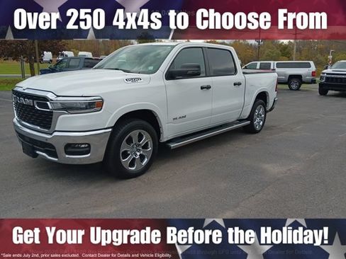 Used 2025 RAM 1500 Big Horn AWD/4WD image 9