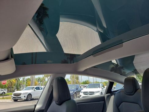 Used 2024 Tesla Model 3 Standard Range RWD image 21