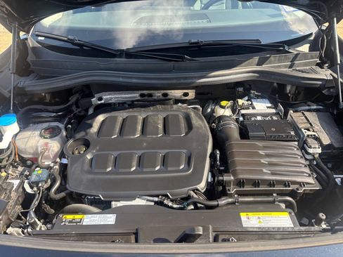 Used 2026 Volkswagen Tiguan SE AWD/4WD image 33