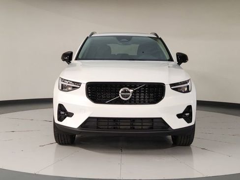 New 2026 Volvo XC40 B5 Ultra w/ Protection Package Premier AWD/4WD image 9