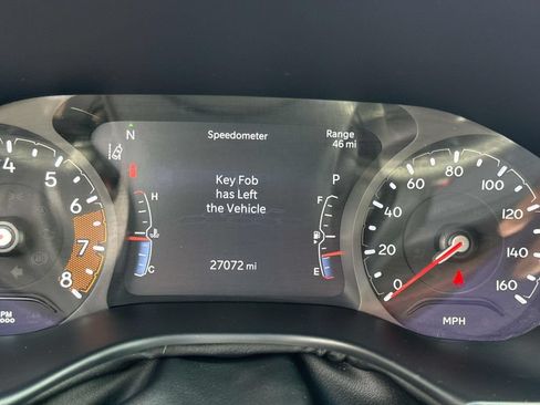 Used 2025 Jeep Compass Trailhawk AWD/4WD image 23