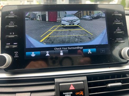 Used 2021 Honda Accord Touring image 26