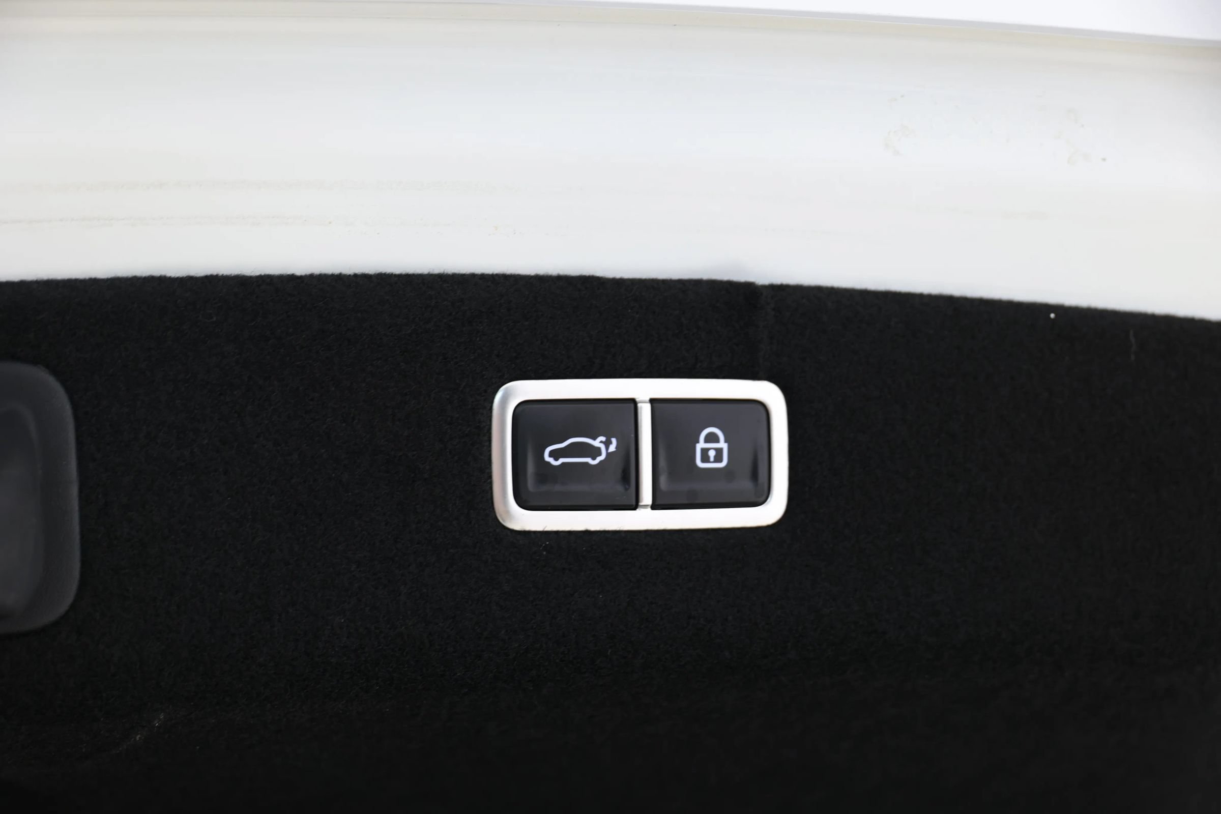Used 2024 Genesis G90 3.5T AWD/4WD image 85