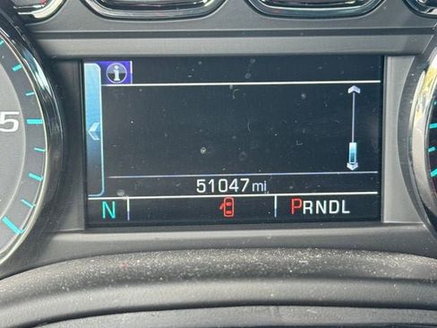 Used 2018 GMC Yukon SLT image 16