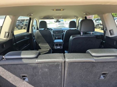 Used 2019 Volkswagen Atlas SE w/ Towing Package AWD/4WD image 17