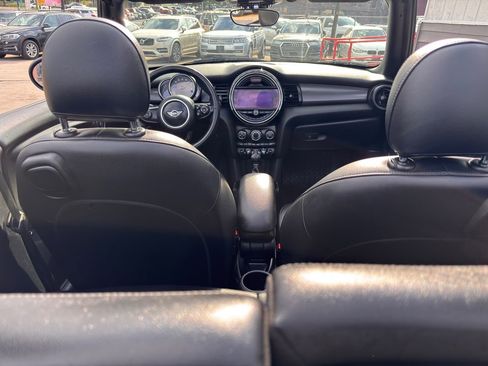Used 2019 MINI Cooper Convertible w/ Signature Upholstery Package image 29