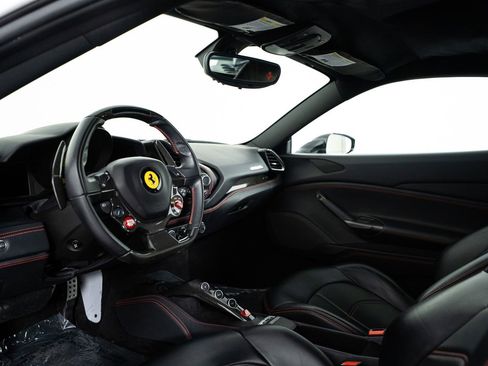 Certified 2019 Ferrari 488 GTB RWD image 35