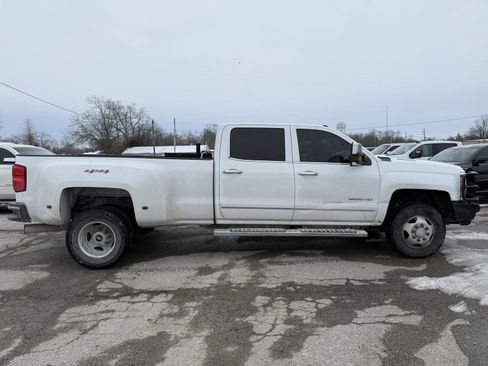 Used 2015 Chevrolet Silverado 3500 LTZ w/ Duramax Plus Package image 7