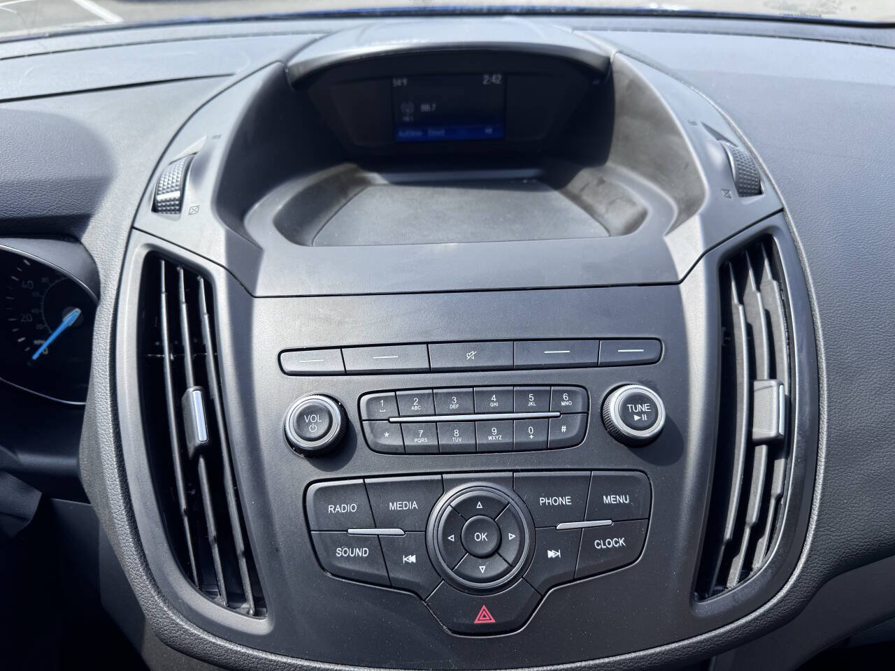 Used 2019 Ford Escape S FWD image 24