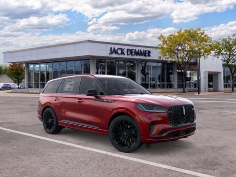 Used 2026 Lincoln Aviator Reserve AWD/4WD image 7