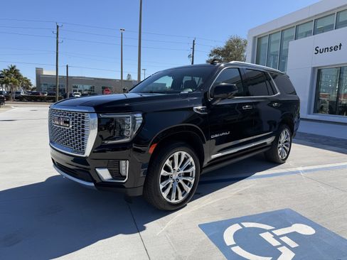 Used 2022 GMC Yukon Denali image 7