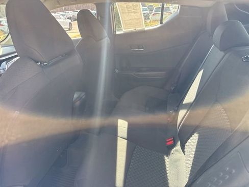 Used 2021 Toyota C-HR LE image 28