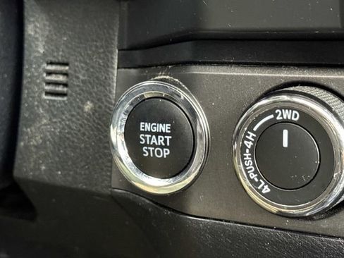 Used 2021 Toyota Tacoma TRD Off-Road image 24