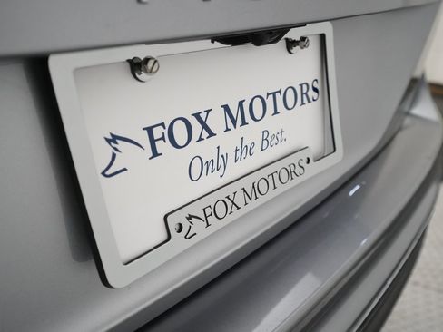 Used 2024 Volkswagen Tiguan SE image 38