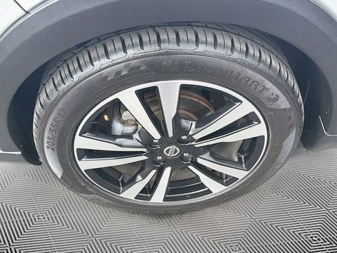 Used 2020 Nissan Kicks SV FWD image 28