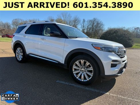 Used 2020 Ford Explorer Limited w/ Class III Trailer Tow Package image 1