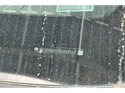 Certified 2025 Toyota Camry SE FWD image 8