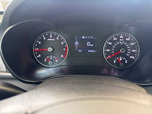 Used 2018 Kia Optima LX w/ 17" Alloy Wheels Package FWD image 16