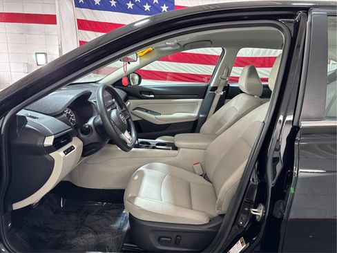 Used 2020 Nissan Altima 2.5 S FWD image 9