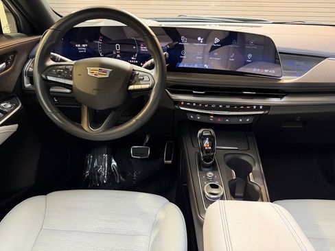 Certified 2024 Cadillac XT4 Sport FWD image 48