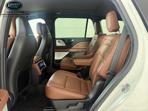 Used 2025 Lincoln Aviator Reserve w/ Equipment Group 201A AWD/4WD image 15