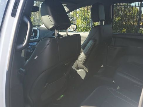 New 2026 Chrysler Pacifica Select image 18