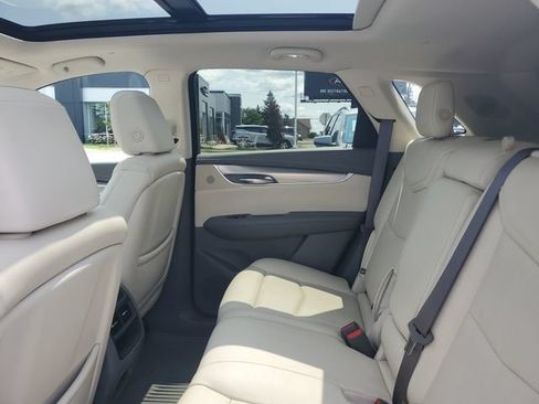 Certified 2019 Cadillac XT5 Luxury FWD image 9