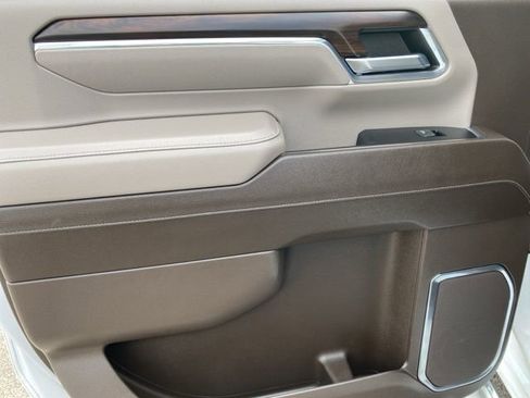 Used 2024 GMC Sierra 2500 SLT w/ SLT Premium Package image 34