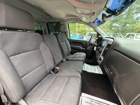 Used 2018 GMC Sierra 1500 SLE w/ SLE Value Package AWD/4WD image 8