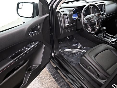 Used 2019 GMC Canyon All Terrain w/ Trailering Package image 3