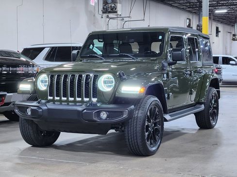 Used 2021 Jeep Wrangler Unlimited Sahara AWD/4WD image 4