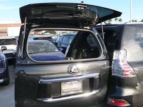 Used 2023 Lexus GX 460 Premium image 25