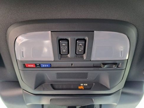 Certified 2025 Subaru Crosstrek 2.5i Sport AWD/4WD image 18
