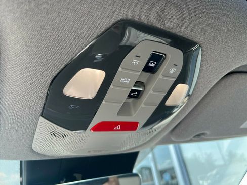 Used 2024 Kia EV9 Wind image 35