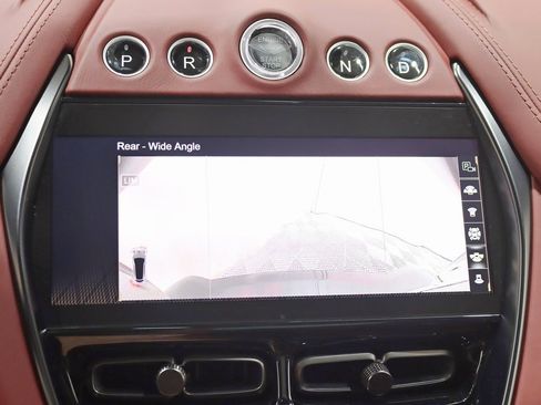 Used 2021 Aston Martin DBX image 20