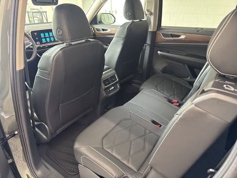 New 2026 Volkswagen Atlas SE AWD/4WD image 14