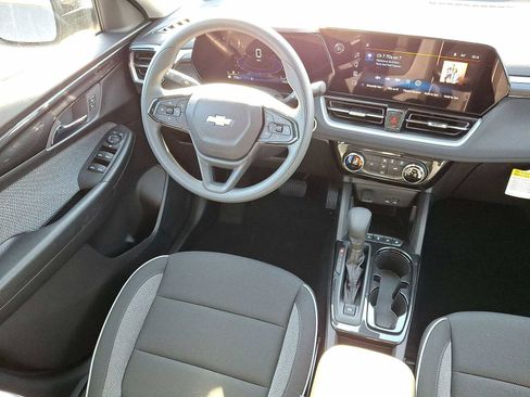 Used 2026 Chevrolet TrailBlazer LT w/ Driver Confidence Package image 10