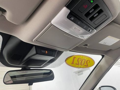 Used 2021 Nissan Rogue SV FWD image 18