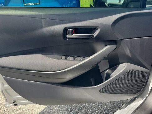 Used 2024 Toyota Corolla LE FWD image 31