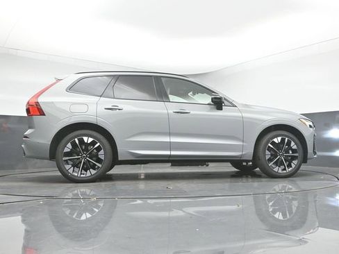 New 2026 Volvo XC60 B5 Plus w/ Protection Package Premier image 44