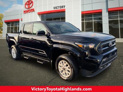 New 2025 Toyota Tacoma SR5