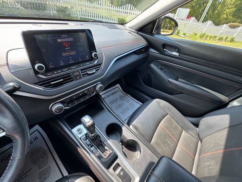 Used 2020 Nissan Altima 2.5 SR w/ Premium Package AWD/4WD image 18