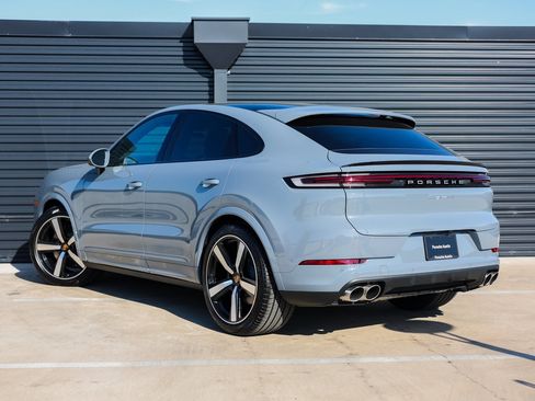 New 2025 Porsche Cayenne S image 3