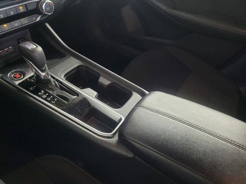 Used 2024 Nissan Sentra SV FWD image 26