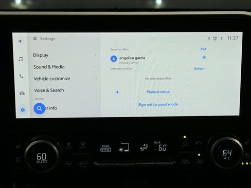 Used 2023 Toyota Highlander Platinum image 13