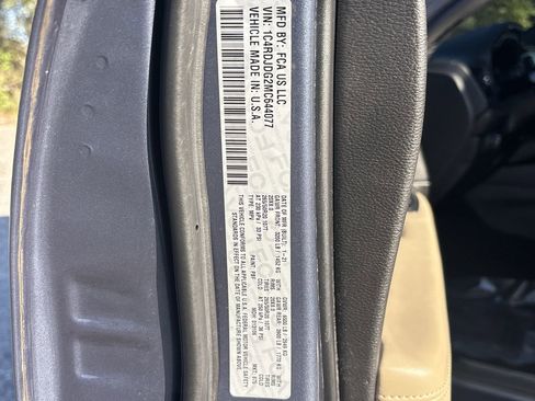 Used 2021 Dodge Durango GT image 36