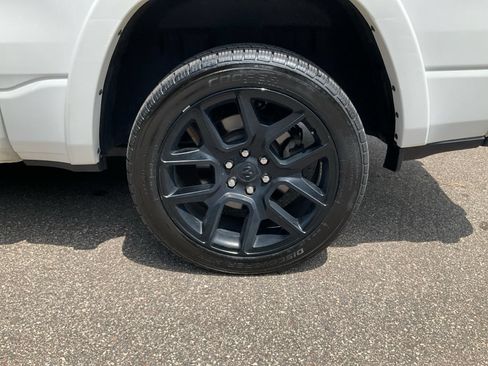 Used 2022 RAM 1500 Laramie AWD/4WD image 21